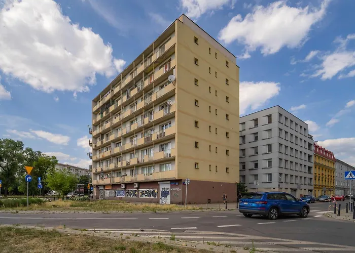 Koneser Apartment - Workspace, Balcony, Subway - By Rentujemy
